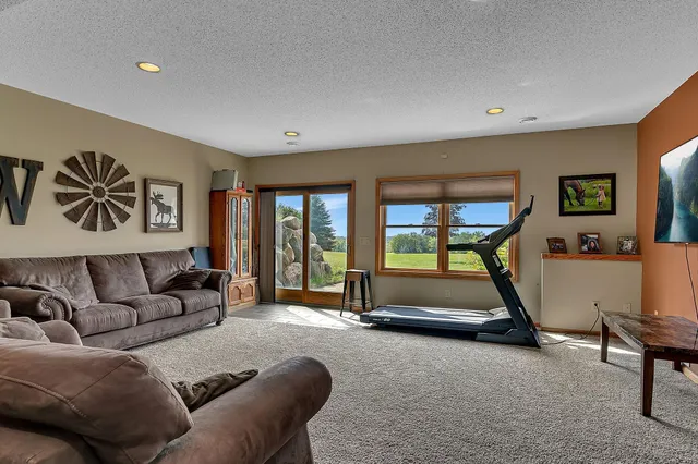 $1,100,000 | 68157 340th Street, Watkins, MN 55389