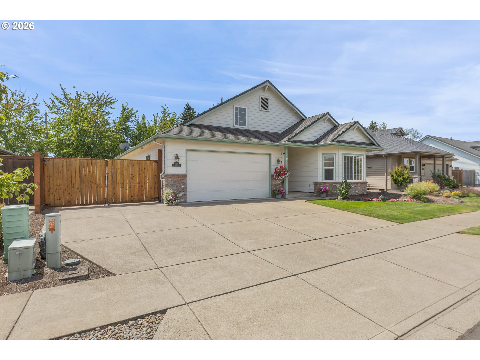 919 Old Orchard Lane Springfield, OR 97477 - Photo 2 of 32