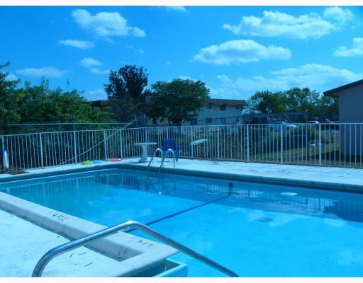 4030 Southwest 61st Avenue Davie, FL 33314 - Photo 4 of 6 Swimming Pool/Hot Tub/Sauna