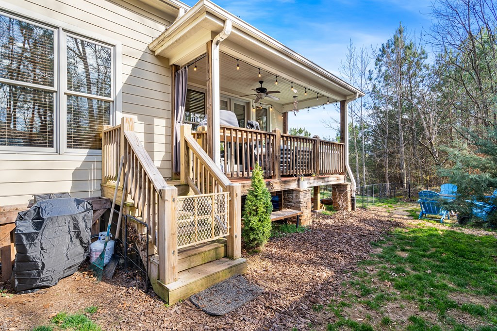 476 Licklog Ridge, Unit 32 Hayesville, NC 28904 - Photo 22 of 45 Rear View