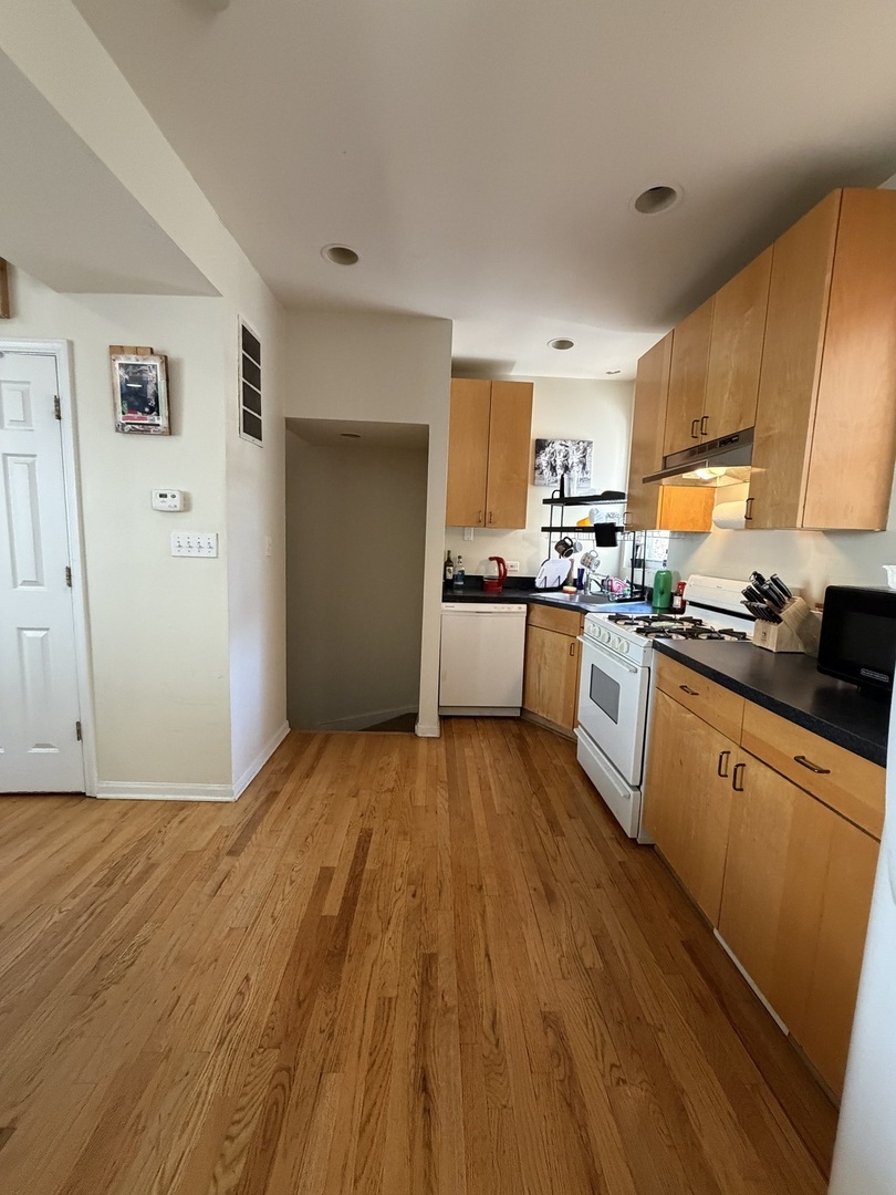 518 North May Street, Unit CH Chicago, IL 60642 - Photo 12 of 22