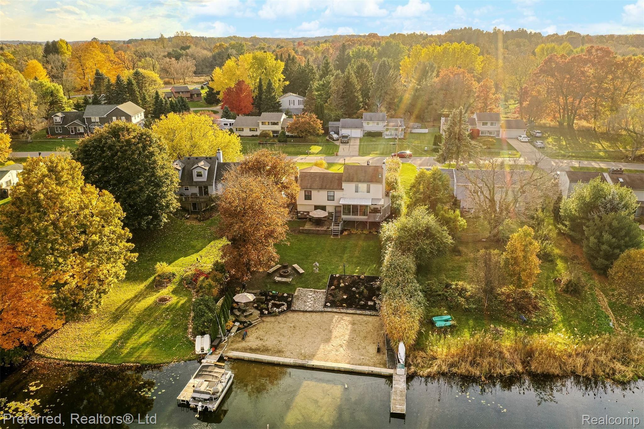 3127 Ripple Way White Lake, MI 48383 - Photo 2 of 43 DJI_0634-10 copy.jpg