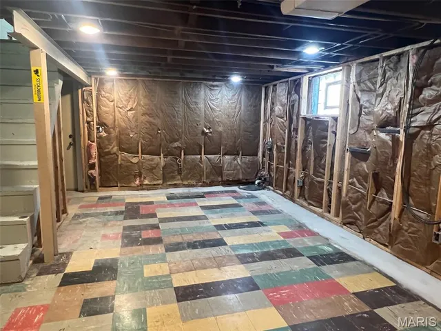 $297,565 | 1210 Ruth Drive, Kirkwood, MO 63122