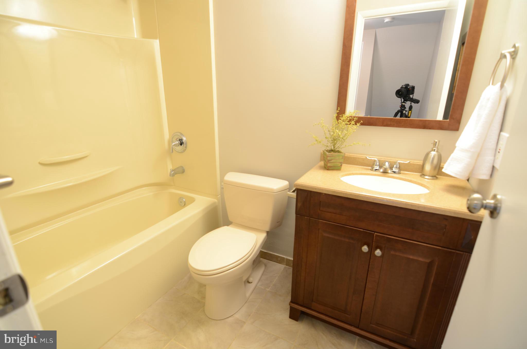 2313 Old Trail Drive Reston, VA 20191 - Photo 15 of 30 Guest Bath