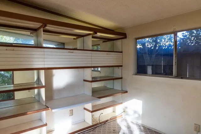 a view of an entryway