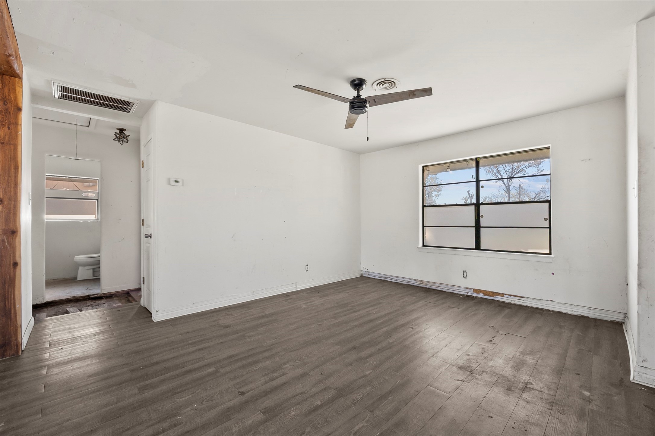 623 Spell Street Houston, TX 77022 - Photo 5 of 30