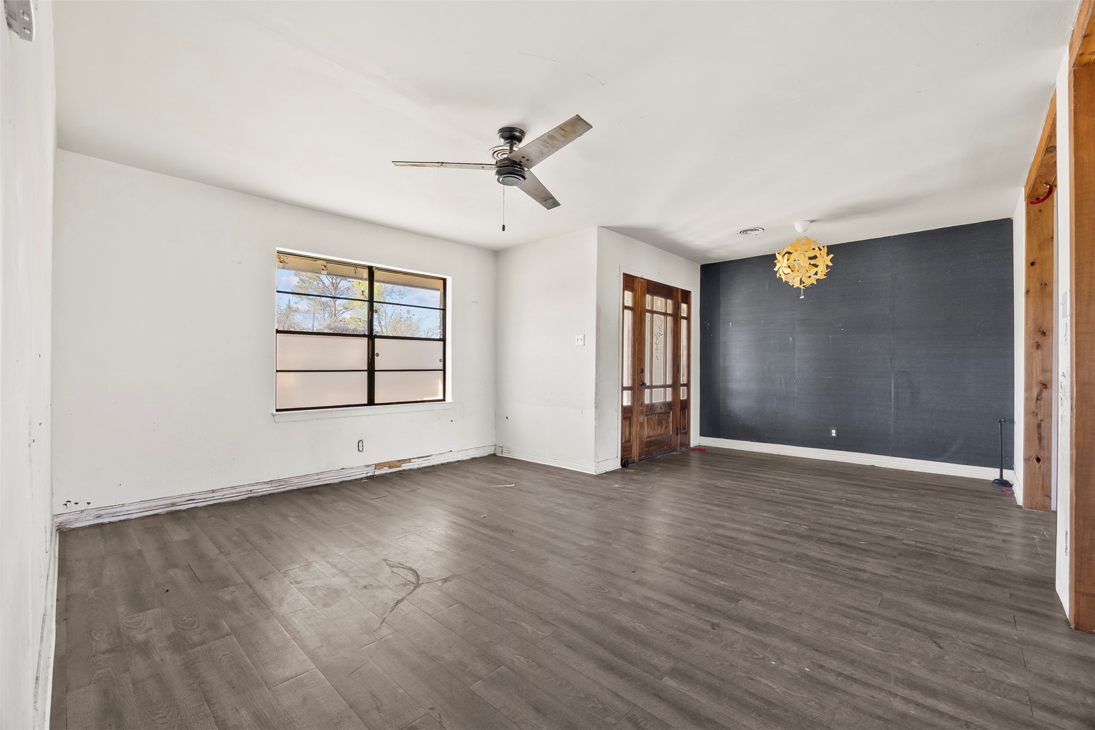 623 Spell Street Houston, TX 77022 - Photo 6 of 30