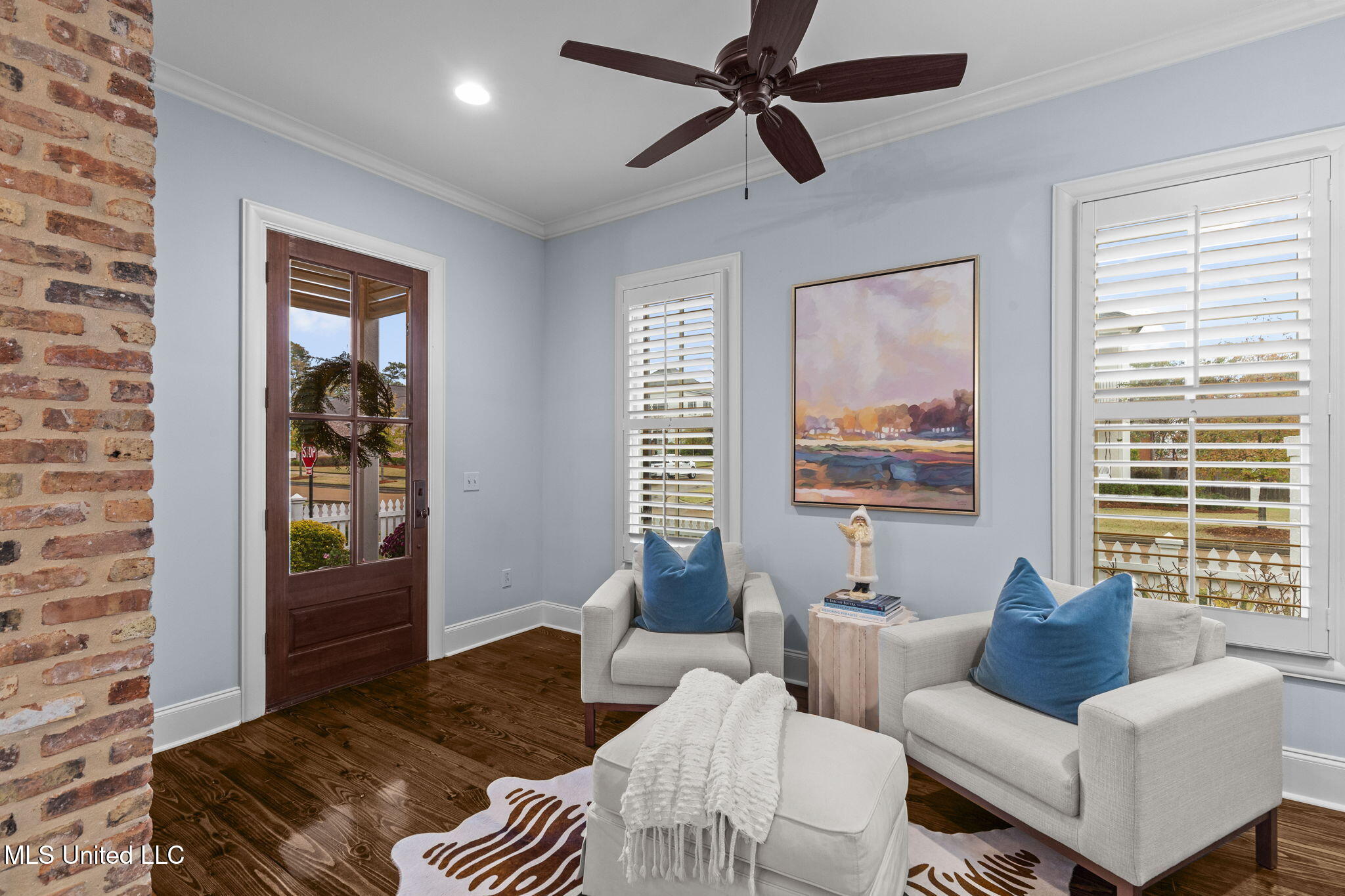 10-web-or-mls-104 Azaleas-10