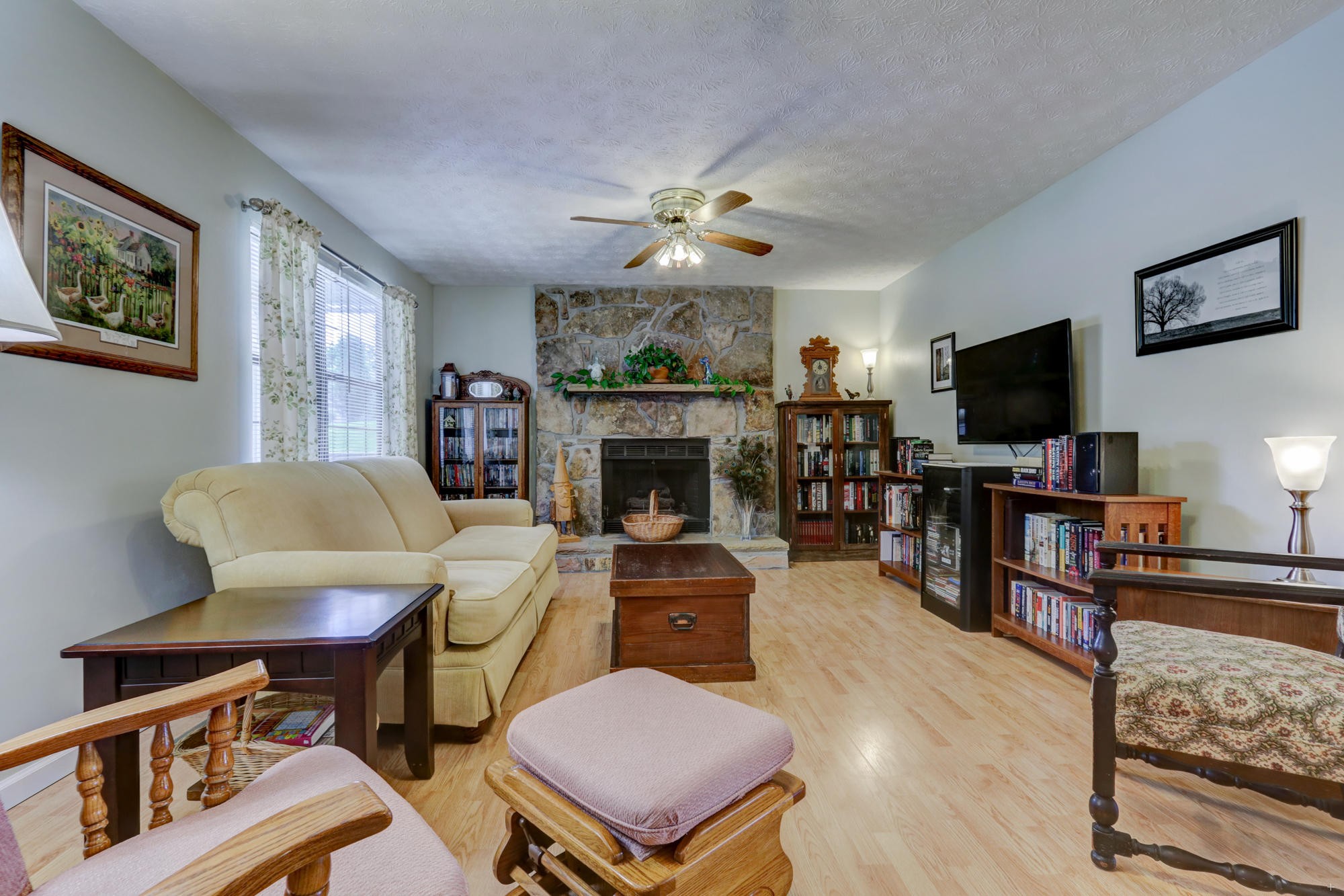 2216 East Windbrook Road Knoxville, TN 37923 - Photo 6 of 18 Gallery Image 6
