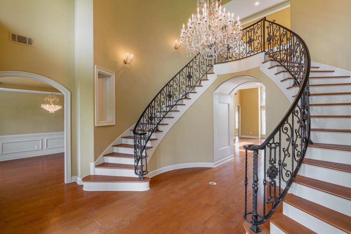8250 Deadfall Road Millington, TN 38053 - Photo 6 of 26 a view of entryway with wooden floor