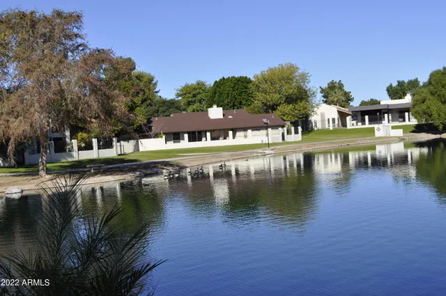 $2,150 | 11032 North 28th Drive, Unit 303, Phoenix, AZ 85029