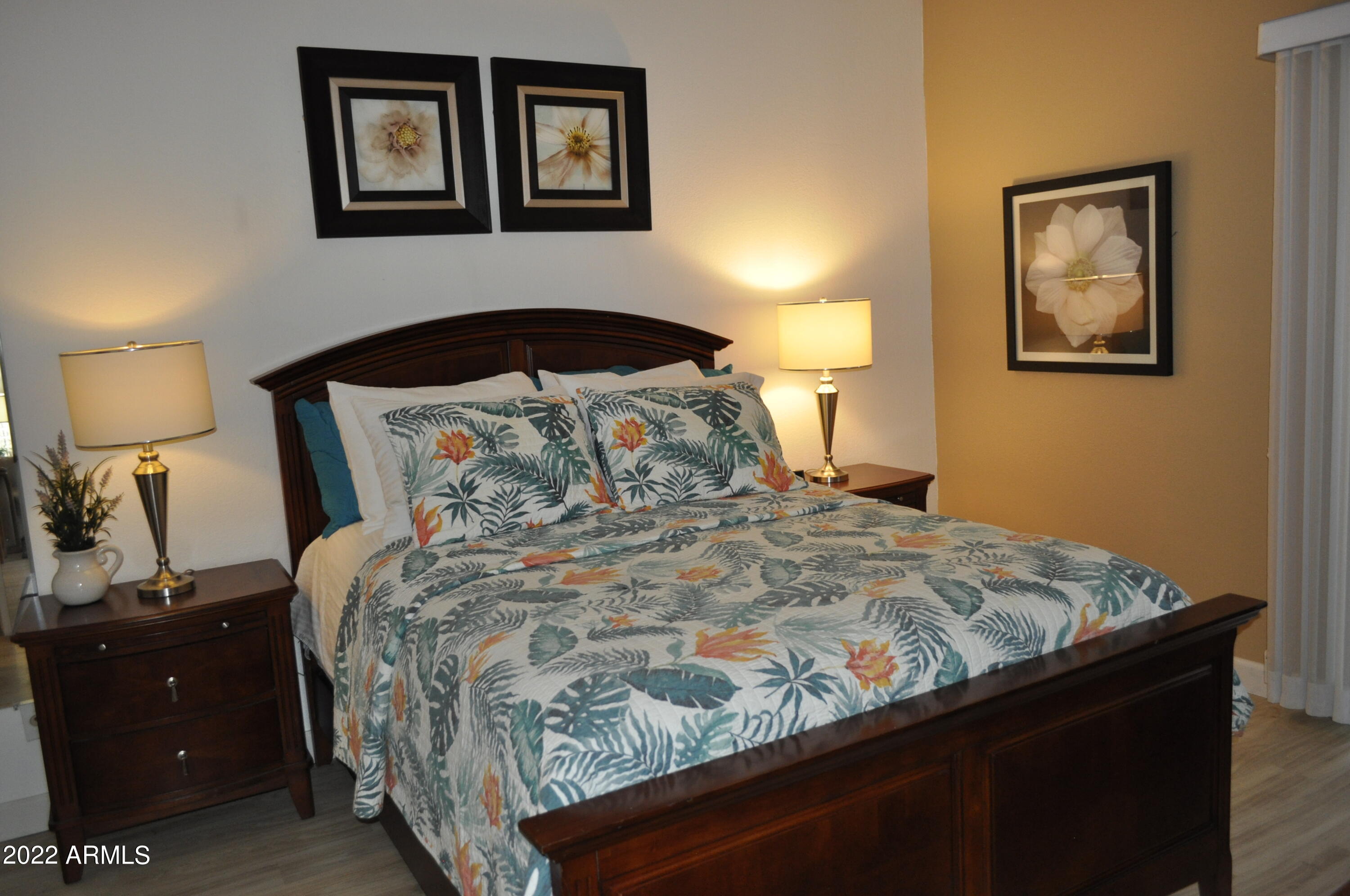 11032 North 28th Drive, Unit 303 Phoenix, AZ 85029 - Photo 11 of 32 PRIMARY BED 2