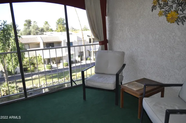 $2,150 | 11032 North 28th Drive, Unit 303, Phoenix, AZ 85029