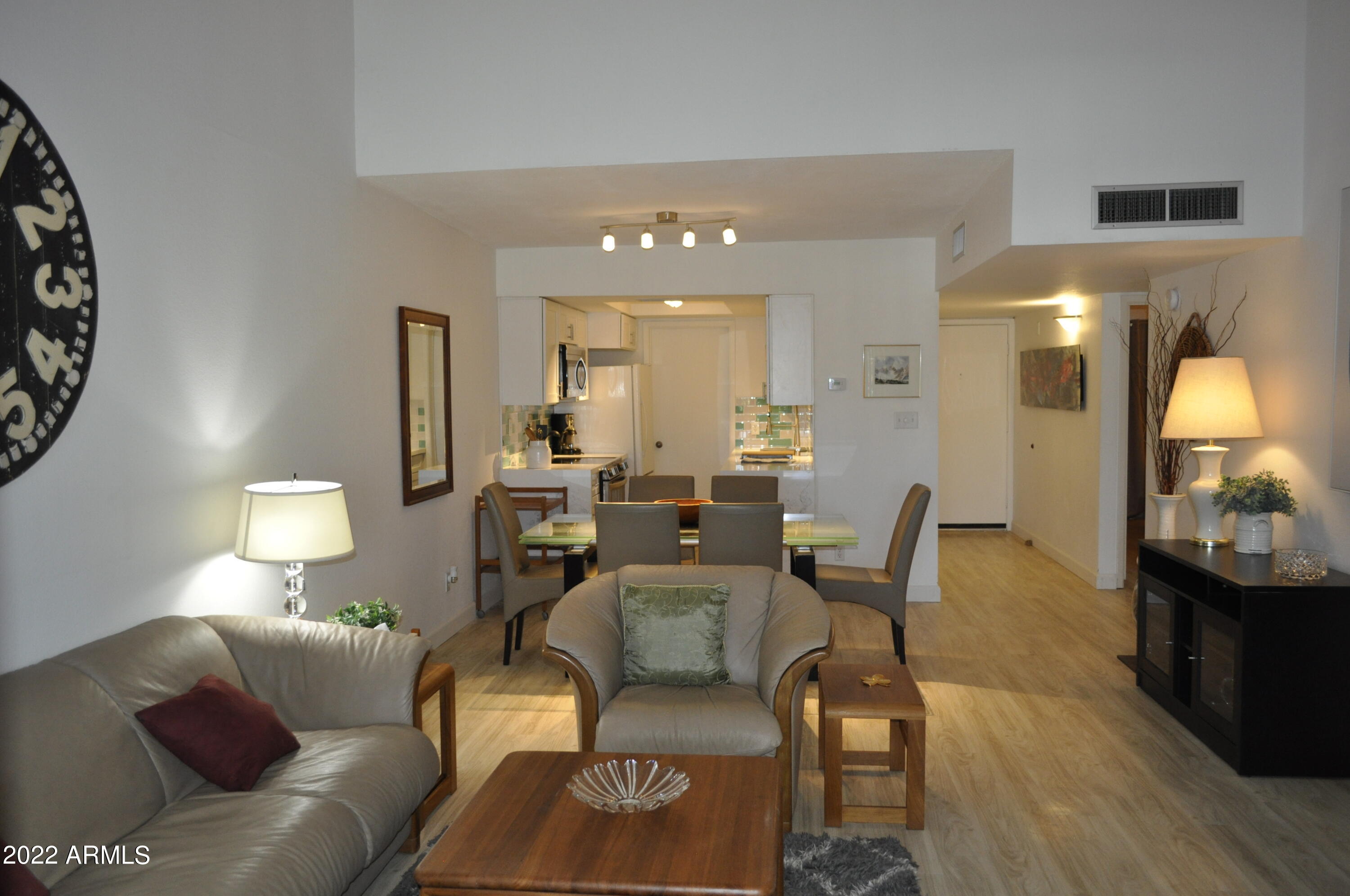 11032 North 28th Drive, Unit 303 Phoenix, AZ 85029 - Photo 4 of 32 LIVING DINNING 1