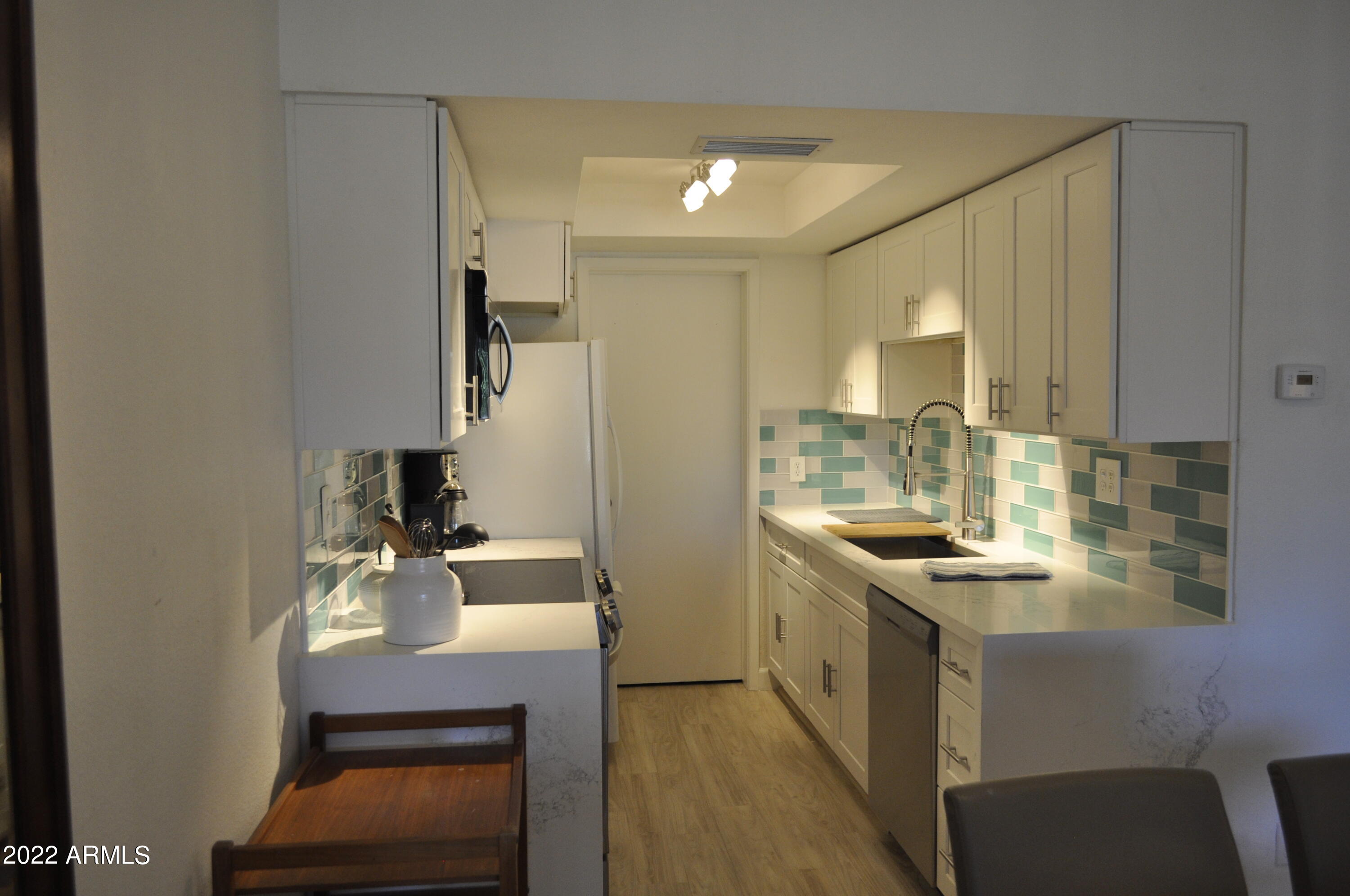 11032 North 28th Drive, Unit 303 Phoenix, AZ 85029 - Photo 8 of 32 KITCHEN 1 (2)