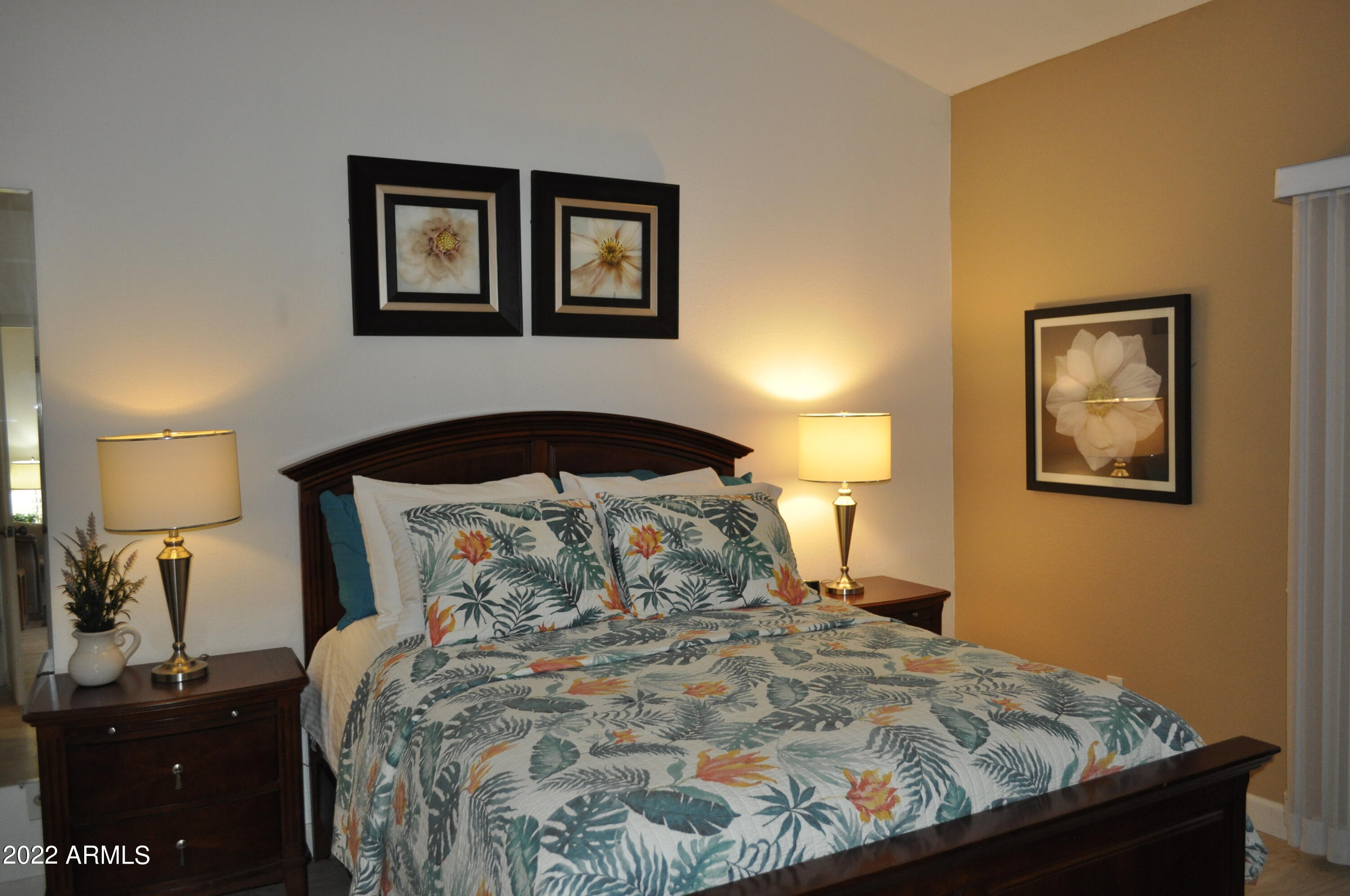 11032 North 28th Drive, Unit 303 Phoenix, AZ 85029 - Photo 10 of 32 PRIMARY BED 1