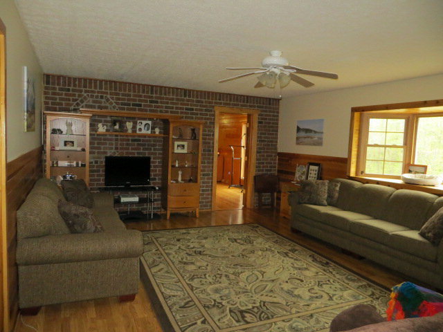 655 Poe Road Bucyrus, OH 44820 - Photo 21 of 36