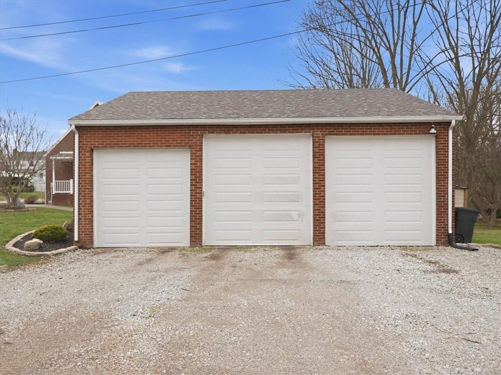 2004 Spring Street Aliquippa, PA 15001 - Photo 25 of 29