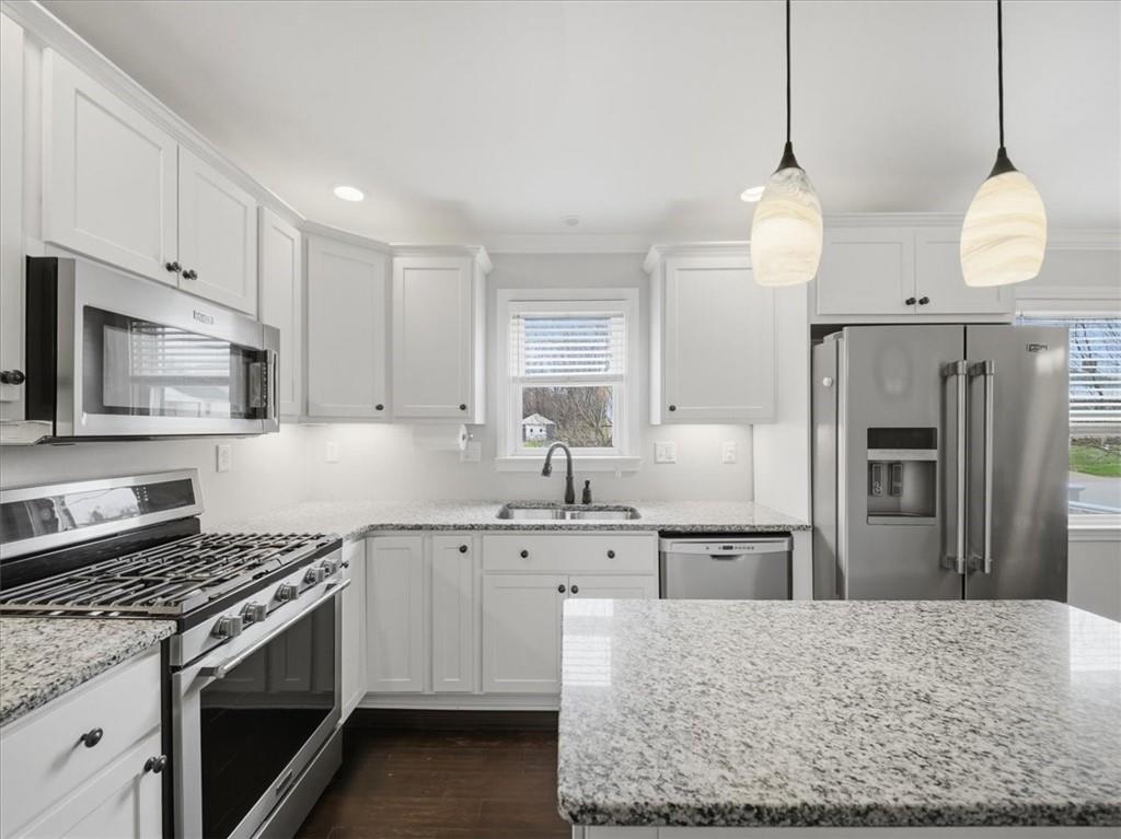 2004 Spring Street Aliquippa, PA 15001 - Photo 8 of 29