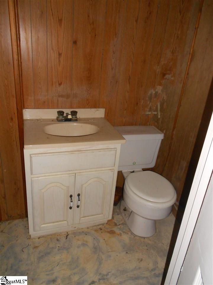 1050 Chinquapin Road Travelers Rest, SC 29690 - Photo 21 of 36 Gallery Image 21
