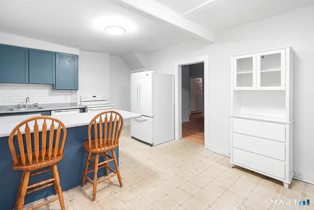 $1,650 | 30 Edgewood Street, Stafford Springs, CT 06076