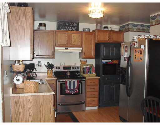 1863 West Winfield Road Worthington, PA 16262 - Photo 6 of 8 Kitchen.