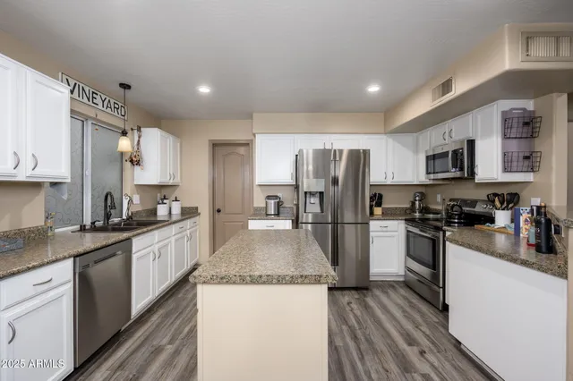 $665,000 | 1723 East Pontiac Drive, Phoenix, AZ 85024