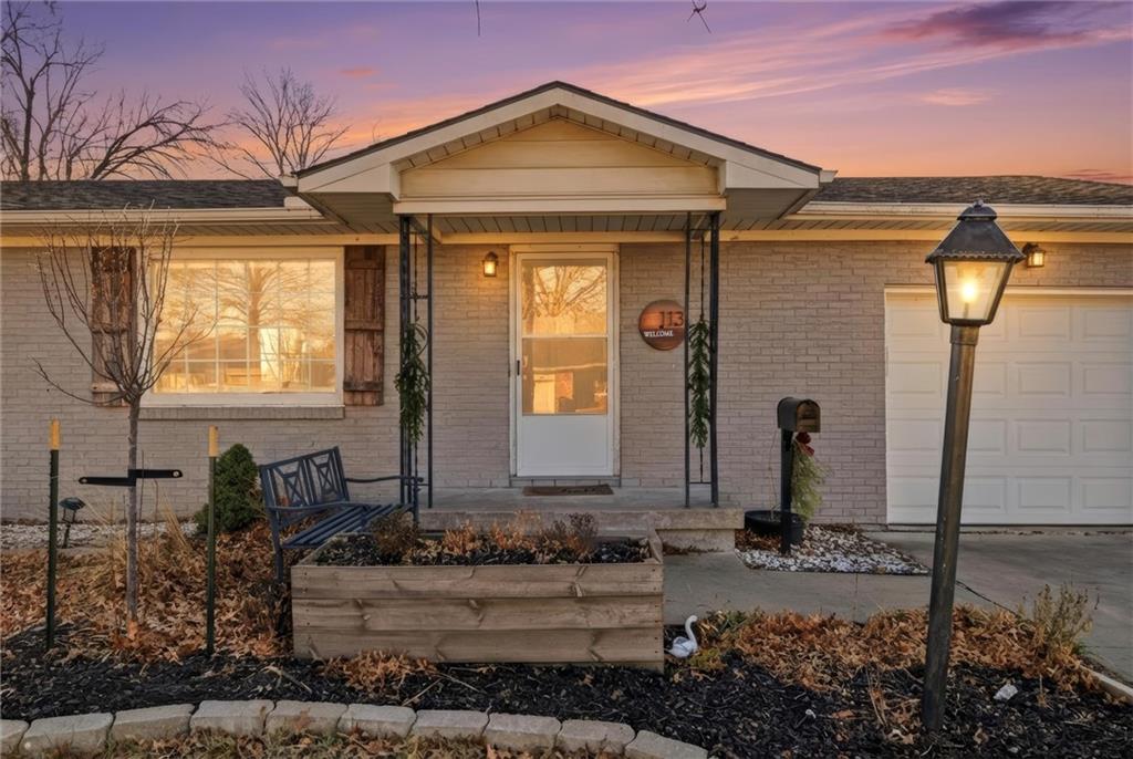 113 West Apache Street Gardner, KS 66030 - Photo 5 of 32