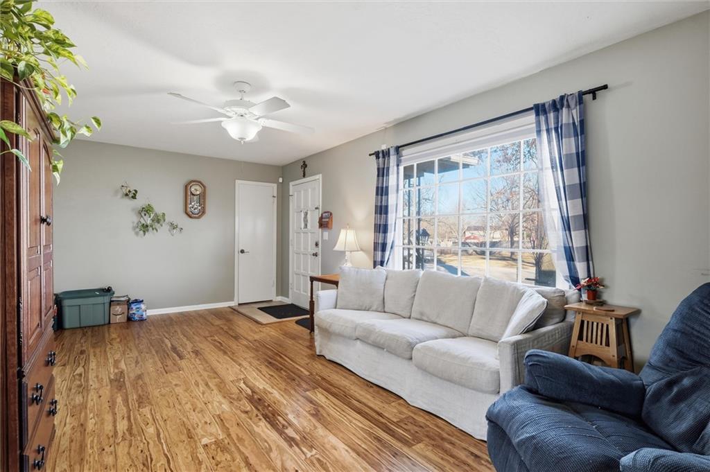 113 West Apache Street Gardner, KS 66030 - Photo 9 of 32