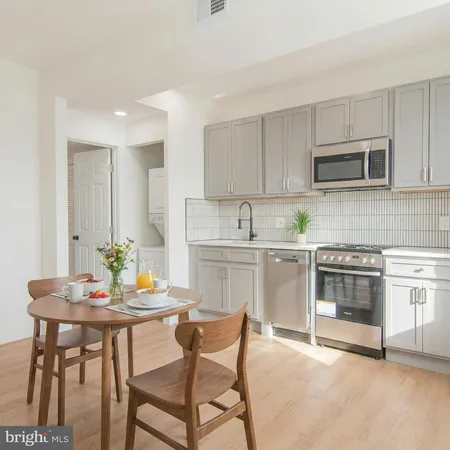 $2,100 | 1629 West Virginia Street Northeast, Unit 3, Washington, DC 20002
