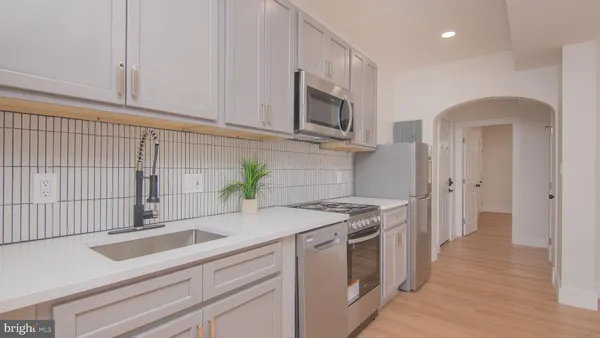$2,100 | 1629 West Virginia Street Northeast, Unit 3, Washington, DC 20002