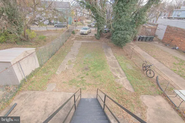 $2,100 | 1629 West Virginia Street Northeast, Unit 3, Washington, DC 20002