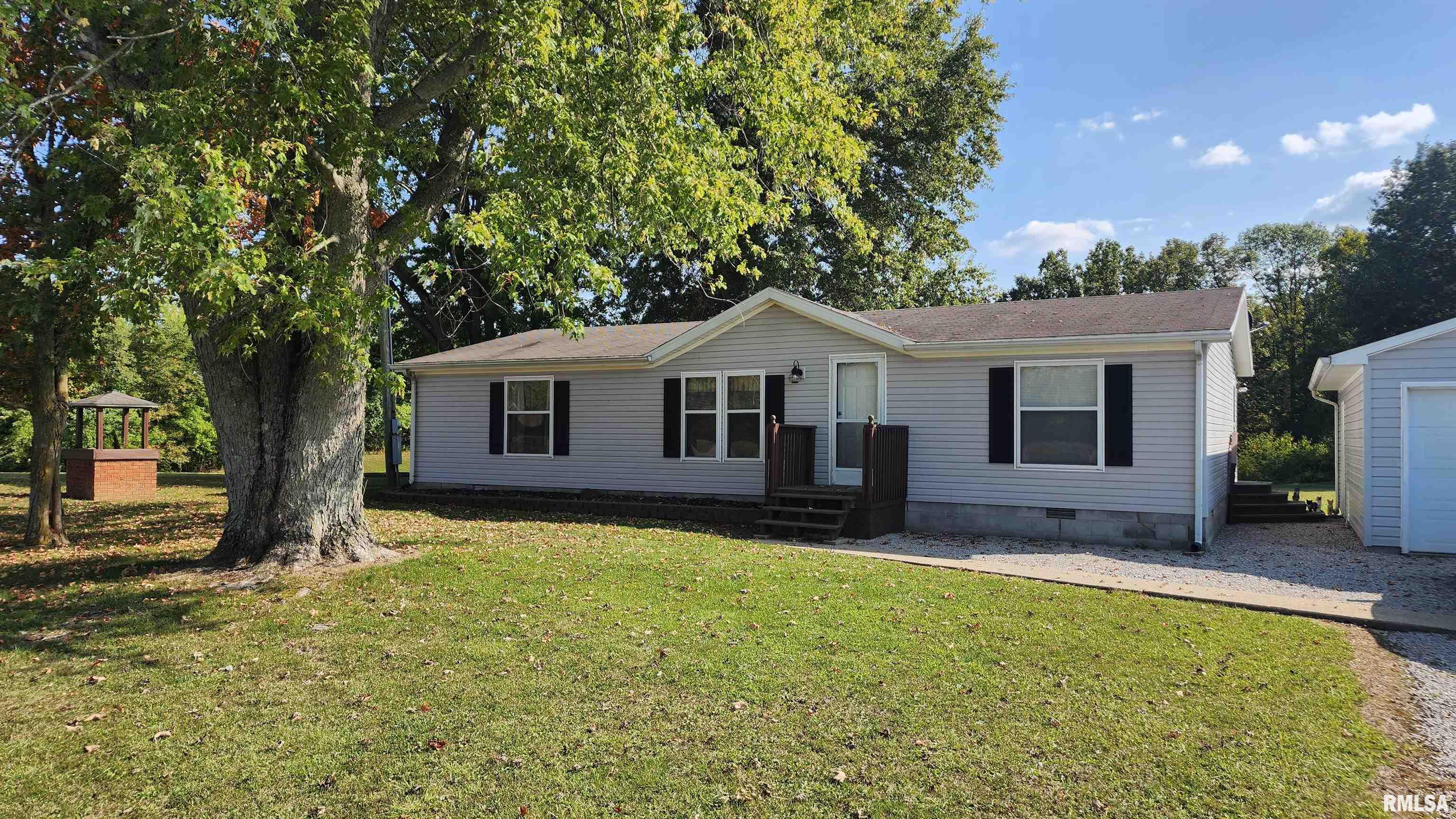8897 East Meadows Road Dix, IL 62830 - Photo 2 of 72