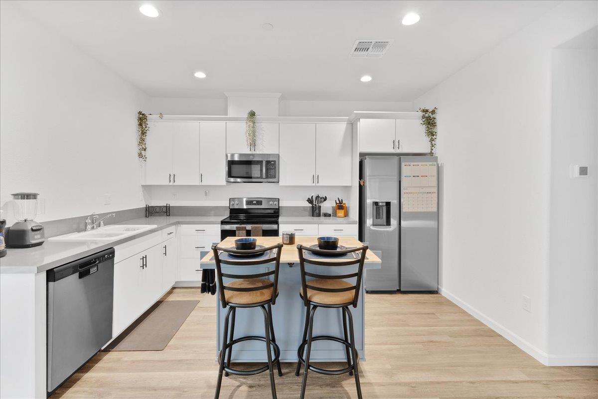 851 Mora Circle Soledad, CA 93960 - Photo 9 of 34