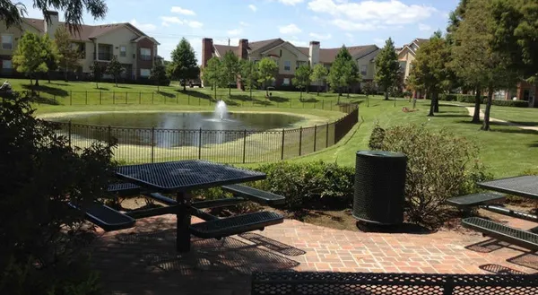 $1,435 | 3102 Bay Area Boulevard, Unit 709, Friendswood, TX 77546