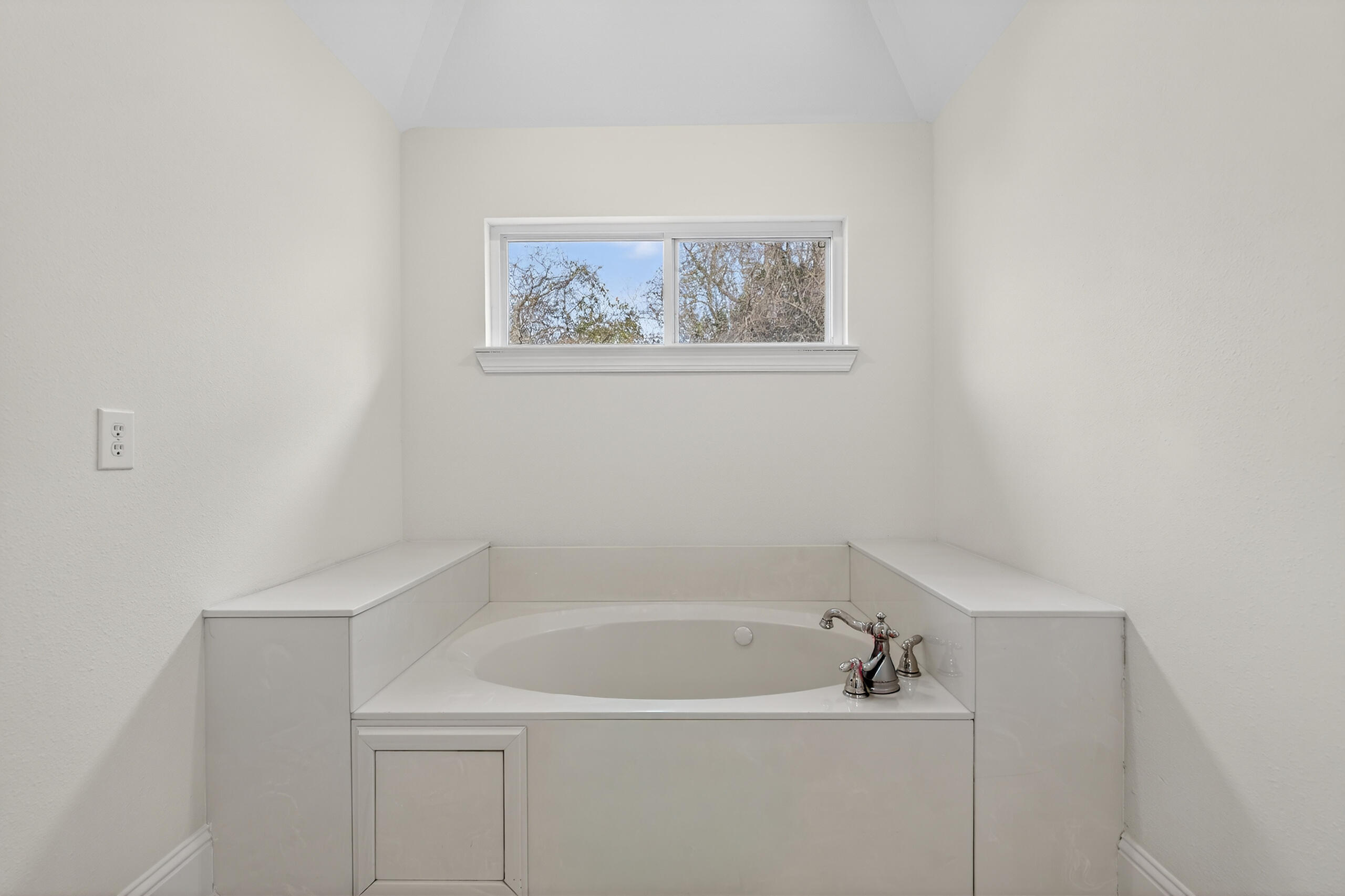 159 7th Street Santa Rosa Beach, FL 32459 - Photo 42 of 53 a white bath tub sitting next to a white wall