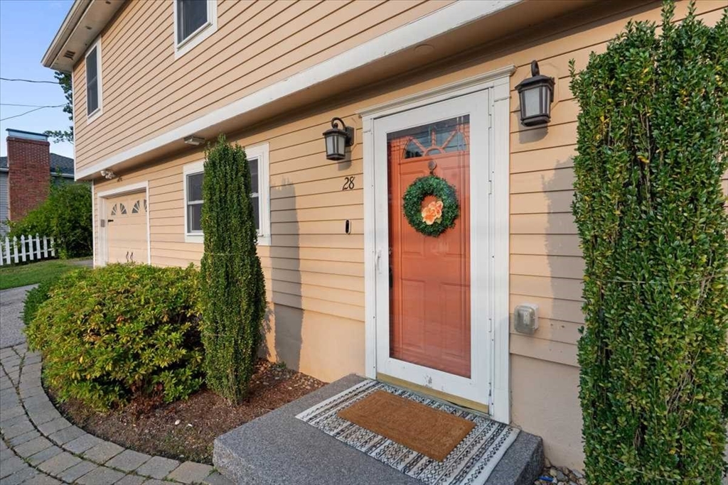 28 Sandini Road Marlborough, MA 01752 - Photo 2 of 35