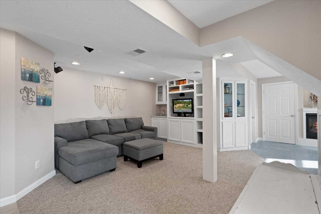 28 Sandini Road Marlborough, MA 01752 - Photo 24 of 35