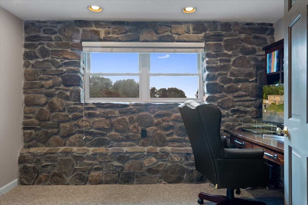 28 Sandini Road Marlborough, MA 01752 - Photo 27 of 35