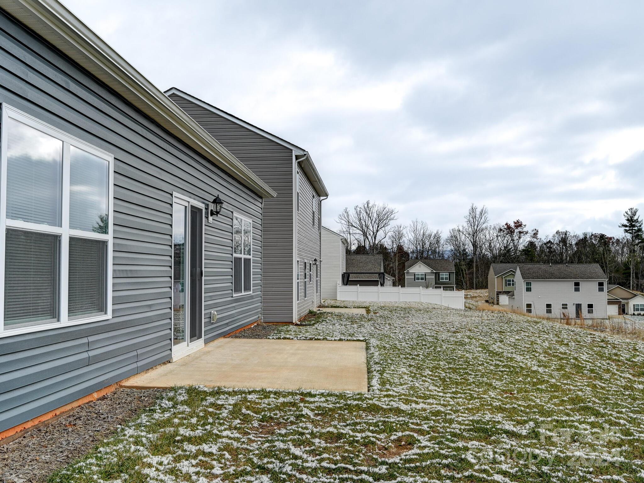 235 Ridgeview Lane Mars Hill, NC 28754 - Photo 9 of 32 Gallery Image 9