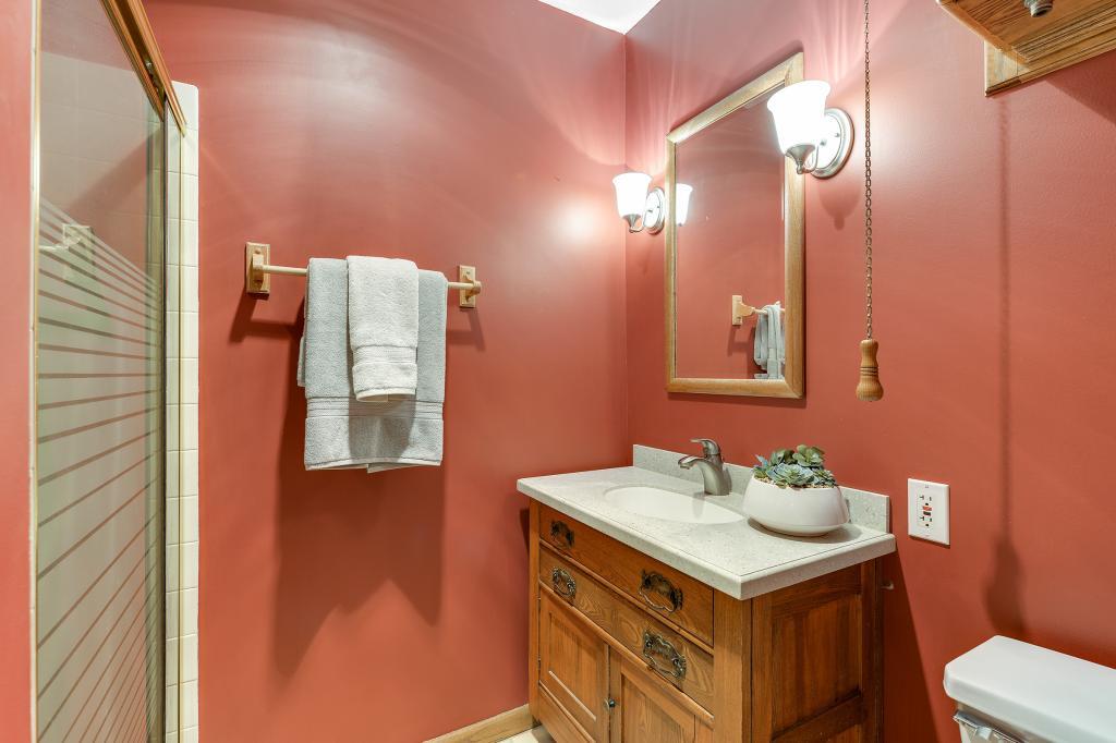 7248 Courtly Road Woodbury, MN 55125 - Photo 19 of 47
