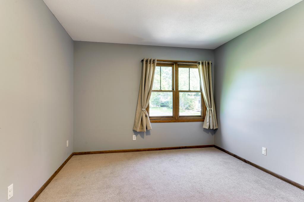 7248 Courtly Road Woodbury, MN 55125 - Photo 24 of 47