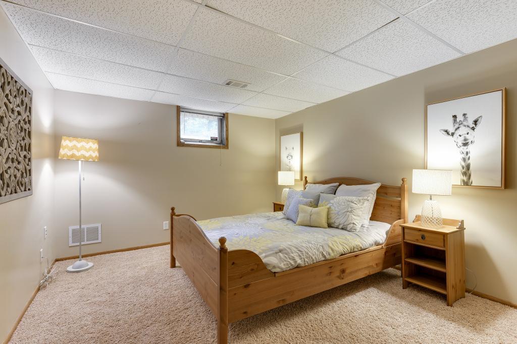 7248 Courtly Road Woodbury, MN 55125 - Photo 35 of 47