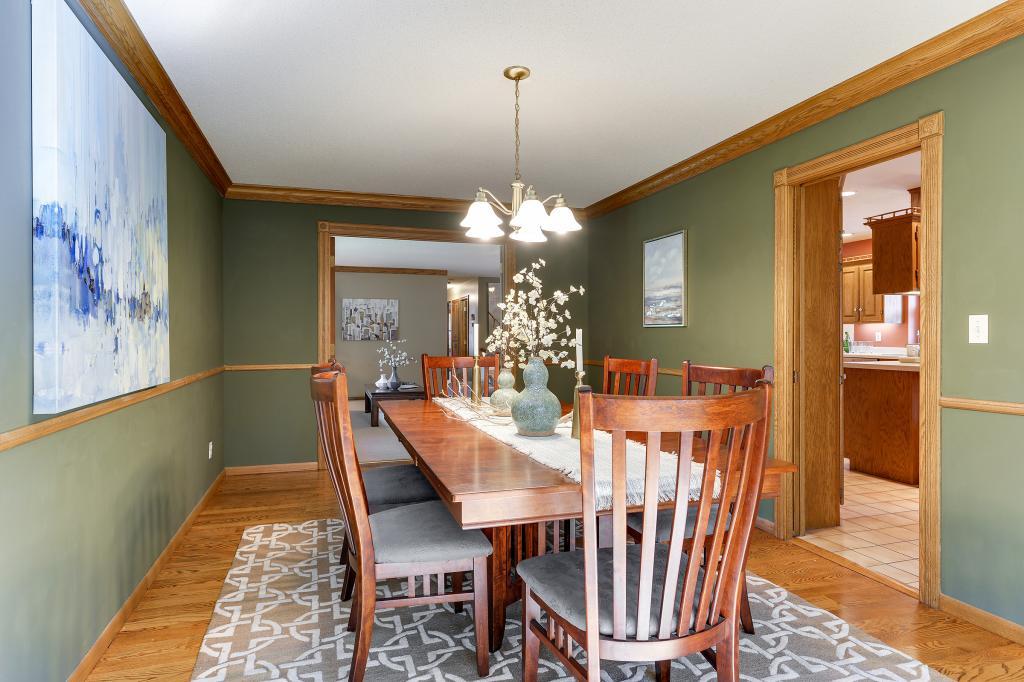 7248 Courtly Road Woodbury, MN 55125 - Photo 9 of 47