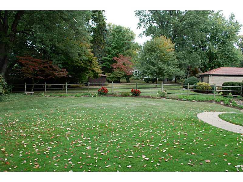 2024 Murdstone Road Upper St. Clair, PA 15241 - Photo 25 of 25 Yard/Garden.