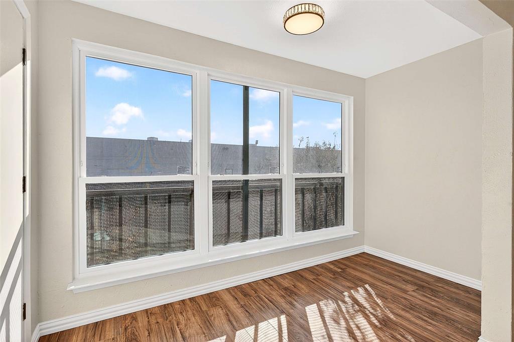 11460 Audelia Road, Unit 287 Dallas, TX 75243 - Photo 4 of 39 Flex space off of Living room