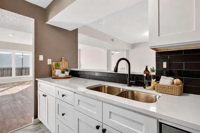 $1,800 | 11460 Audelia Road, Unit 287, Dallas, TX 75243