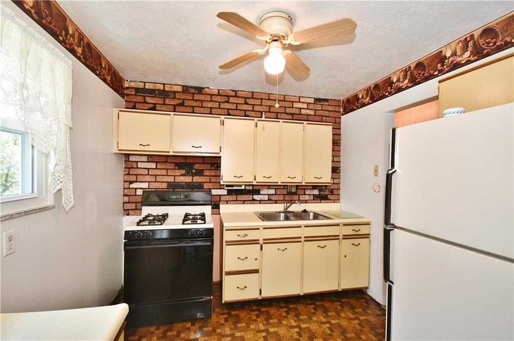 1372 Cavitt Road Monroeville, PA 15146 - Photo 12 of 25 Gallery Image 12