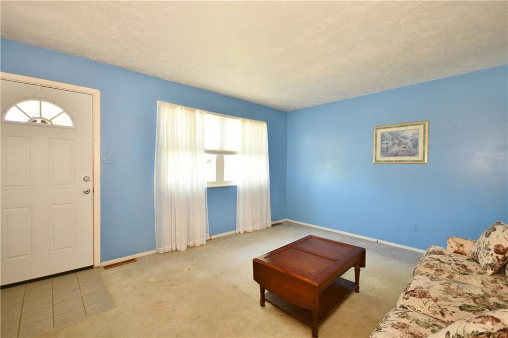 1372 Cavitt Road Monroeville, PA 15146 - Photo 6 of 25 Gallery Image 6