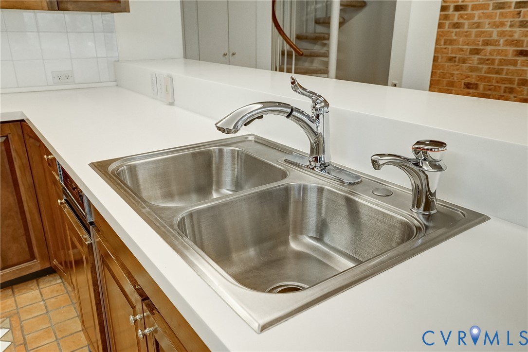 503 Welwyn Road Henrico, VA 23229 - Photo 15 of 37